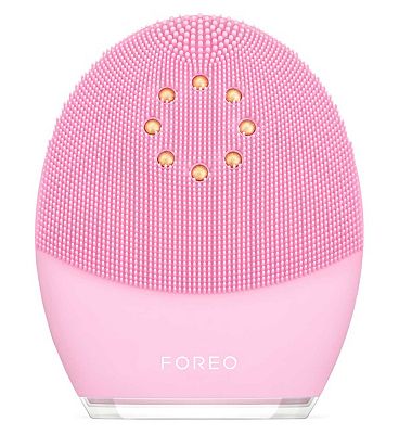 Foreo LUNA 3 Plus Thermo-Facial Cleansing and Microcurrent Toning Device for Normal Skin