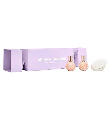 Ariana Grande Deluxe Miniatures Collection Set