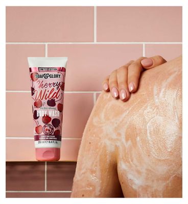 Soap and Glory Limited Edition Body Wash Cherry Wild 250ml (4)
