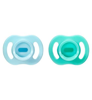 Tommee Tippee Silicone Ultra Light Stayput Soother 0-6m 2s Boots