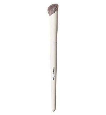 Click to view product details and reviews for Morphe M132 Angled Concealer Brush.
