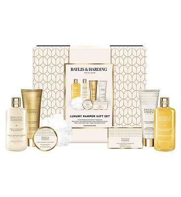 Baylis & Harding Sweet Mandarin & Grapefruit Luxury Pamper Gift Set