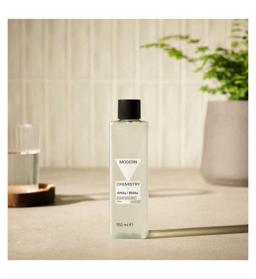 Boots Modern Chemistry Glow Exfoliating AHA/BHA Toner 150ml (6)