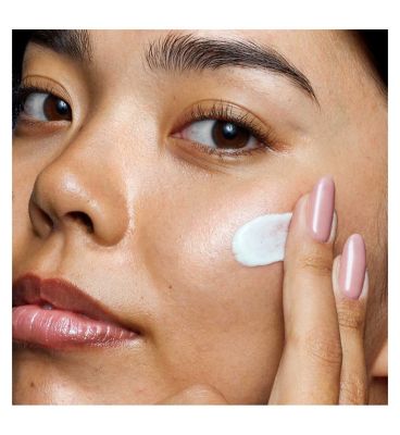 No7 Good Intent Glow Guard SPF30 50ml (3)