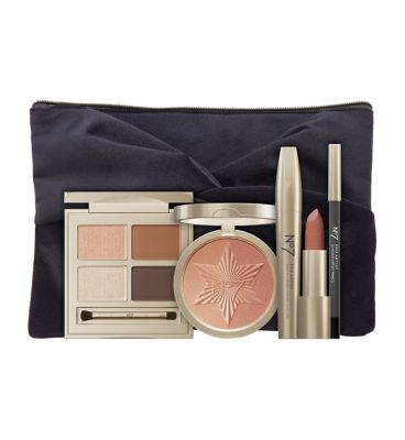 No7 Pro Artist Couture Chic Makeup Collection (2)