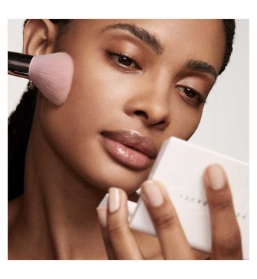 Fenty Beauty Mini Invisimatte Instant Setting + Blotting Powder 3.52g (10)