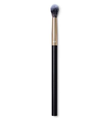 No7 Pro Artist The Soft Sweep Fluffy Eyeshadow Brush