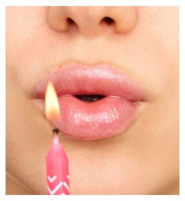 essence BIRTHDAY BOMB shiny lipgloss 01 Cake My Day! 10ml (4)