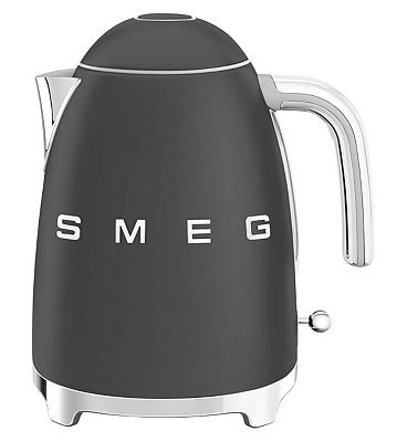 Smeg Retro Style 1.7 Litre Kettle Matte Black