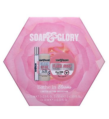 Soap & Glory Bathe In Vanilla Gift Set