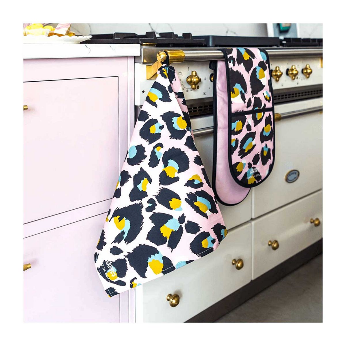 Eleanor Bowmer Pink Leopard Oven Glove & Tea Towel Set