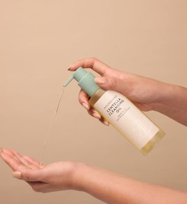 Boots Cleansing Oil 200ml (8)