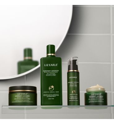 Liz Earle Superskin Advanced Serum In Moisturiser SPF 20 50ml (10)
