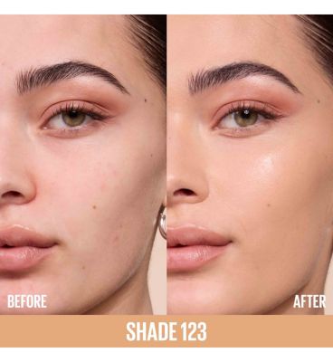 Maybelline New York Foundation Lifter Plump & Glow Foundation All Day Wear (21)